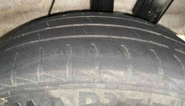 2022 Hyundai GRAND I10 NIOS SPORTZ 1.2 KAPPA VTVT, Petrol, Manual, 70,157 km, Left Rear Tyre Tread
