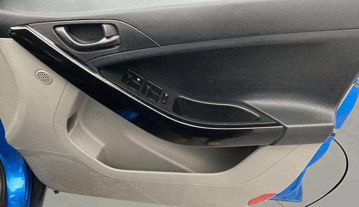 2019 Tata NEXON XM PETROL, Petrol, Manual, 96,254 km, Driver Side Door Panels Control
