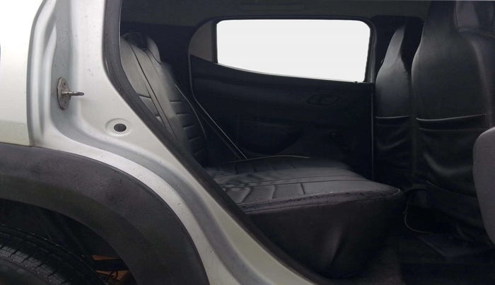2016 Renault Kwid RXT 0.8, Petrol, Manual, 45,902 km, Right Side Rear Door Cabin
