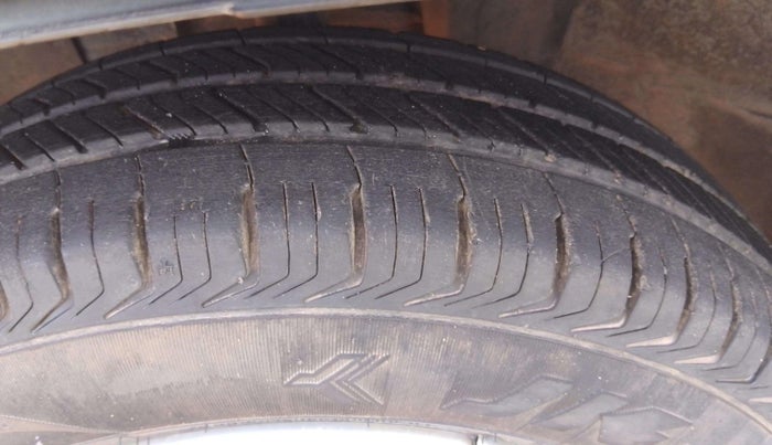2016 Renault Kwid RXT 0.8, Petrol, Manual, 45,902 km, Left Front Tyre Tread