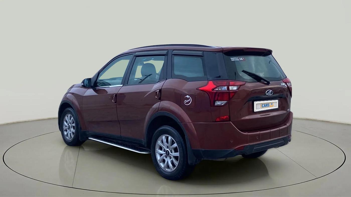 2021 Mahindra XUV500 W9, Diesel, Manual, 82,915 km, Left Back Diagonal