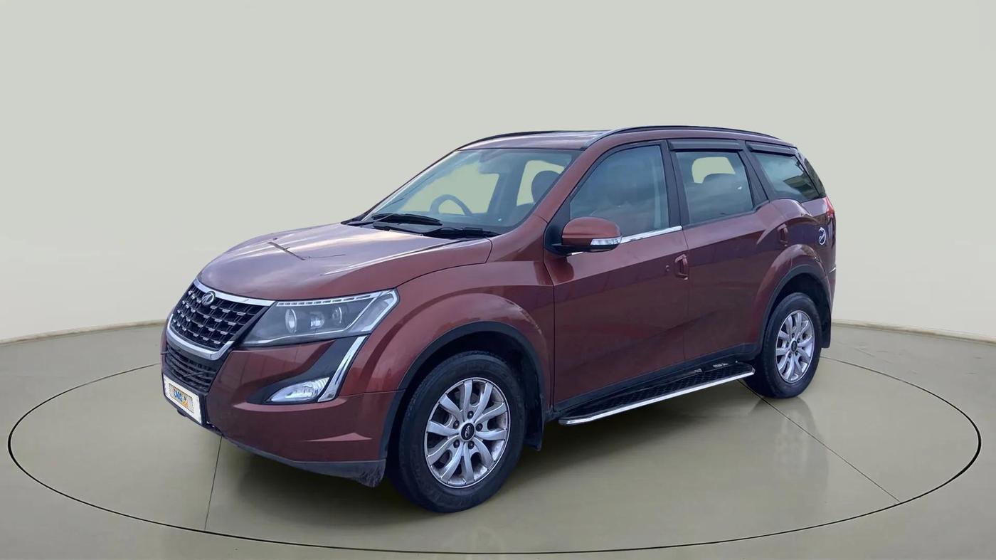 2021 Mahindra XUV500 W9, Diesel, Manual, 82,915 km, Left Front Diagonal