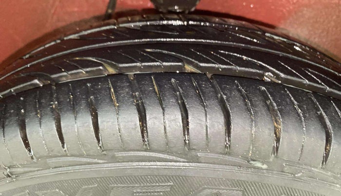 2019 Maruti Alto 800 VXI, Petrol, Manual, 34,378 km, Right Front Tyre Tread
