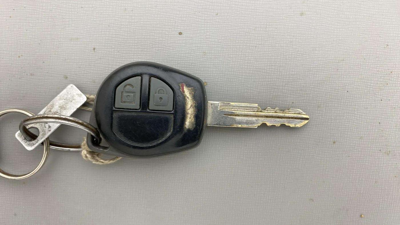 2019 Maruti Alto 800 VXI, Petrol, Manual, 34,378 km, Key Close Up
