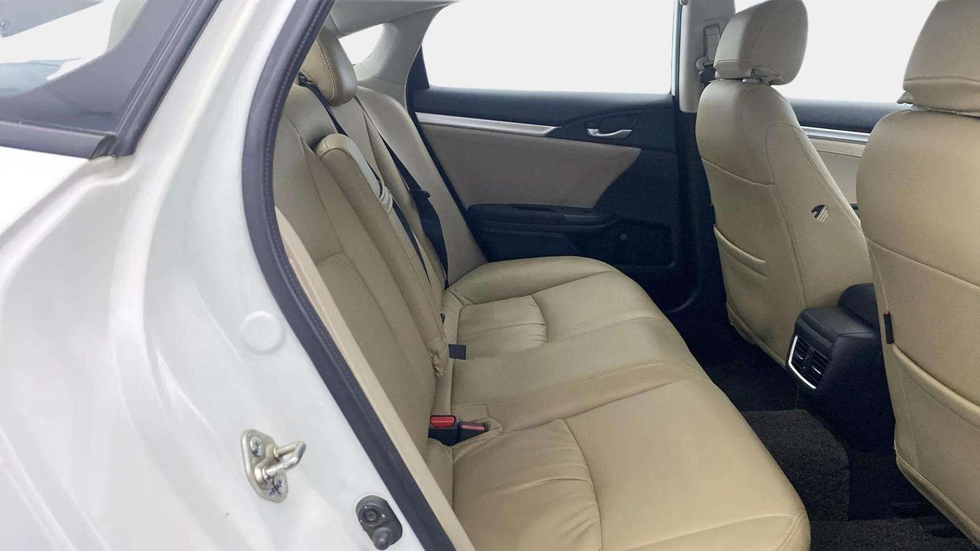 2019 Honda Civic 1.8L I-VTEC V CVT, Petrol, Automatic, 83,755 km, Right Side Rear Door Cabin