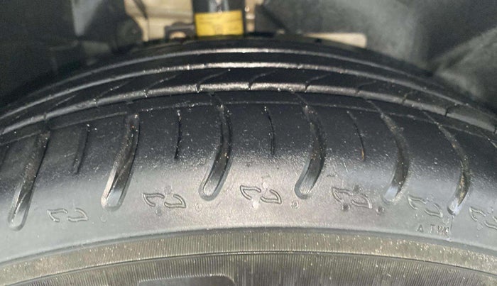 2021 Ford Ecosport TITANIUM + 1.5L PETROL AT, Petrol, Automatic, 72,224 km, Right Front Tyre Tread