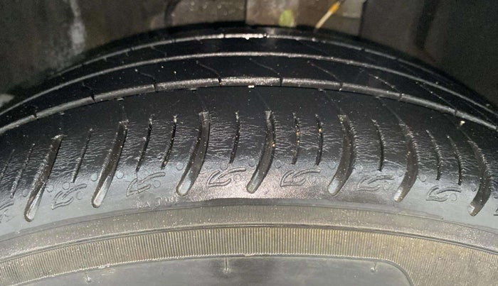 2021 Tata ALTROZ XZ PETROL, Petrol, Manual, 36,832 km, Left Front Tyre Tread