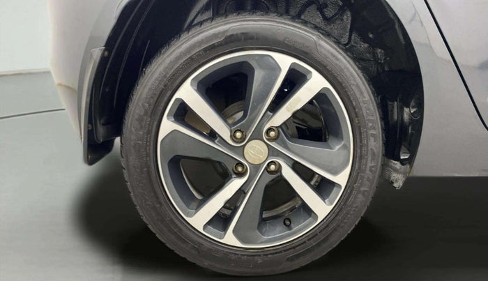 2021 Tata ALTROZ XZ PETROL, Petrol, Manual, 36,832 km, Right Rear Wheel