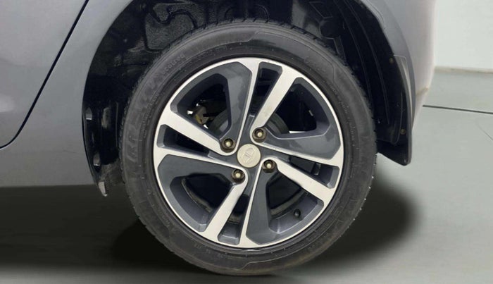2021 Tata ALTROZ XZ PETROL, Petrol, Manual, 36,832 km, Left Rear Wheel