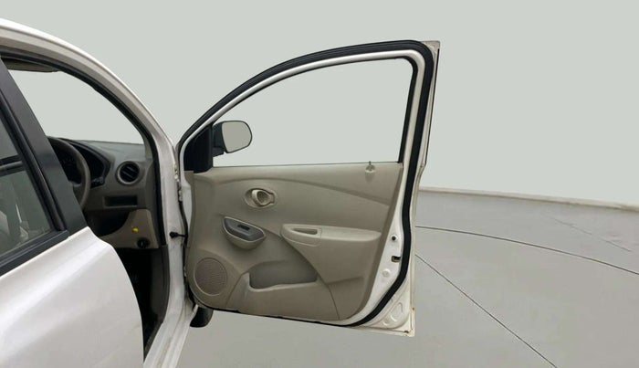 2015 Datsun Go T, Petrol, Manual, 59,526 km, RHS Front Door