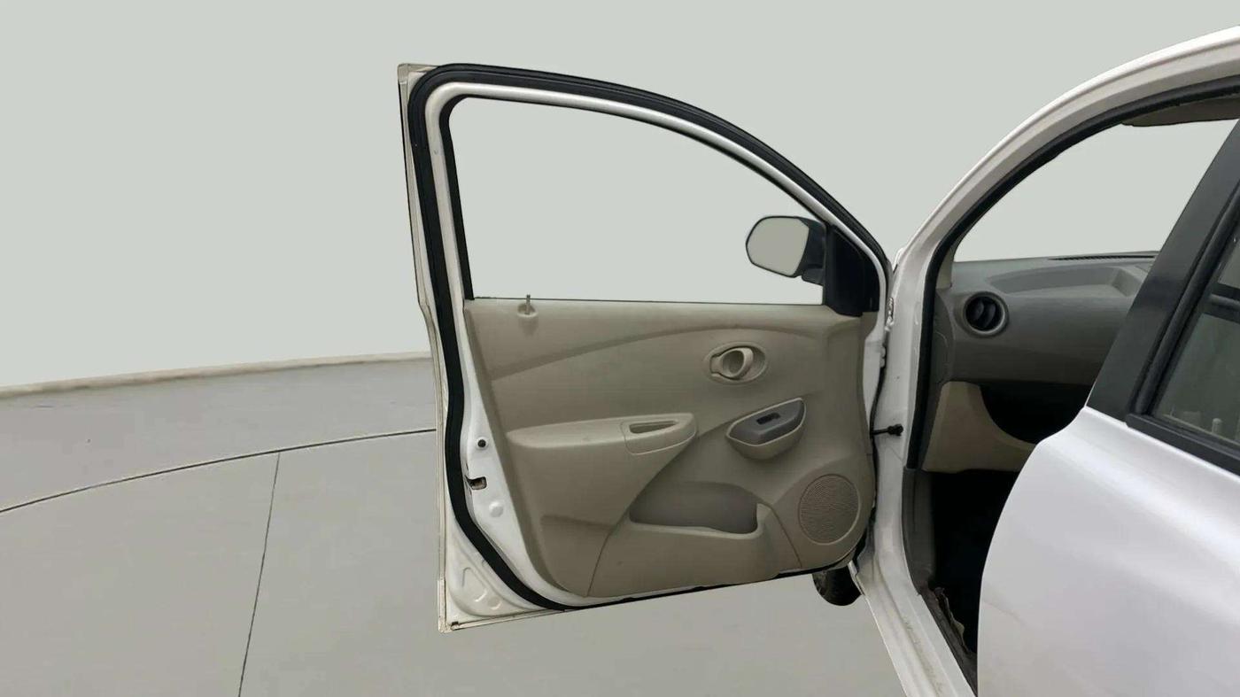 2015 Datsun Go T, Petrol, Manual, 59,526 km, LHS Front Door