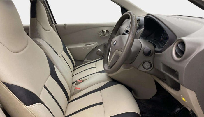 2015 Datsun Go T, Petrol, Manual, 59,526 km, Right Side Front Door Cabin