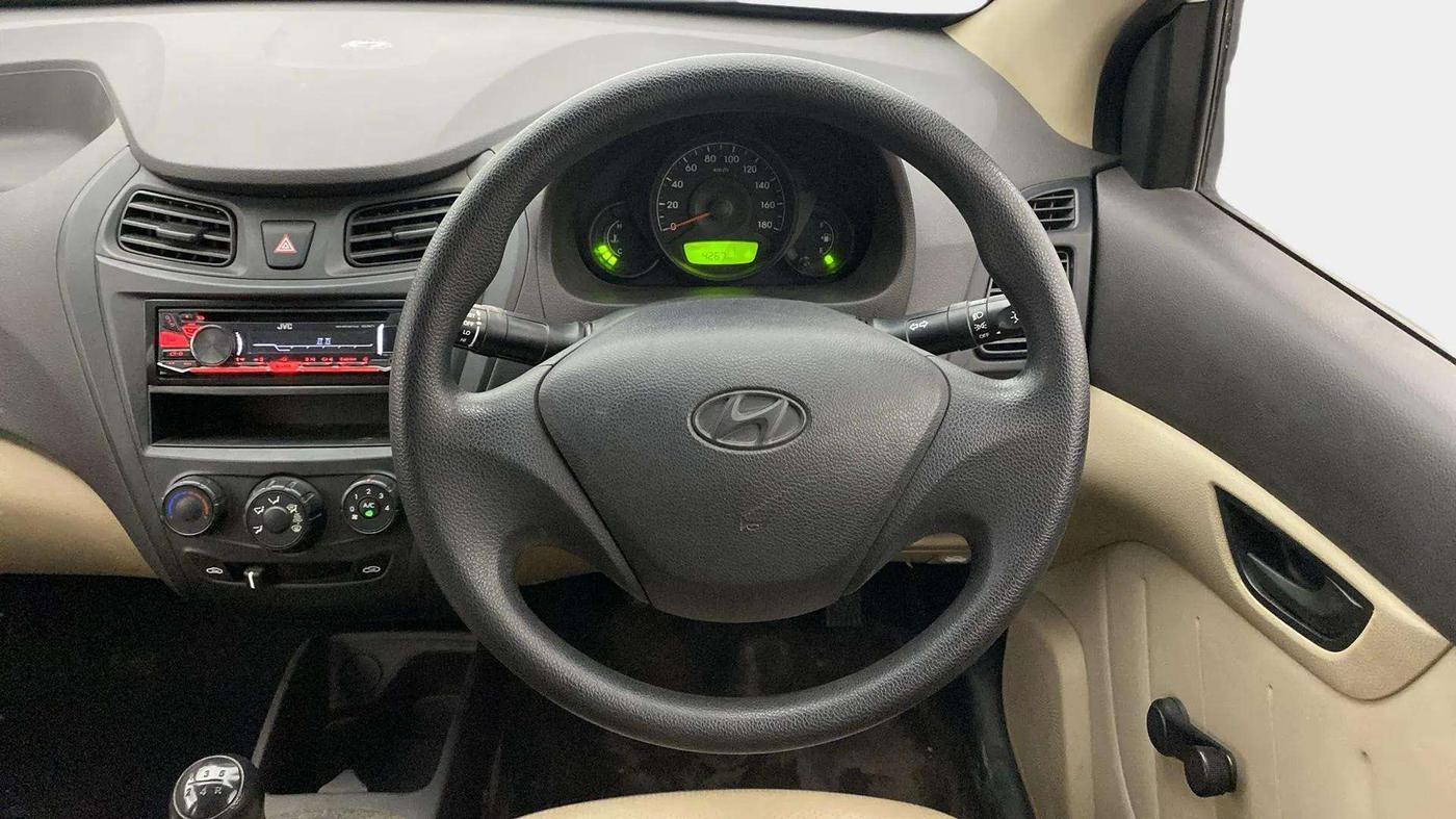 2016 Hyundai Eon D-LITE+, Petrol, Manual, 4,565 km, Steering Wheel Close Up