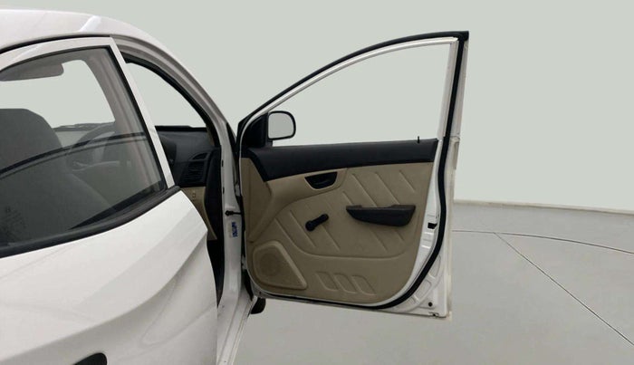 2016 Hyundai Eon D-LITE+, Petrol, Manual, 4,230 km, RHS Front Door