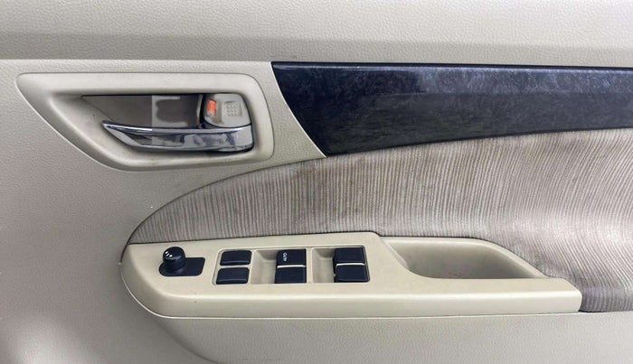 2014 Maruti Ertiga VXI CNG, CNG, Manual, 91,469 km, Driver Side Door Panels Control