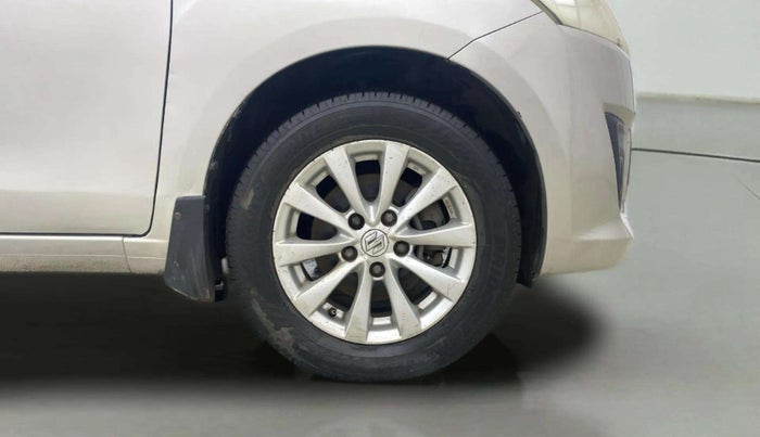 2014 Maruti Ertiga VXI CNG, CNG, Manual, 91,469 km, Right Front Wheel