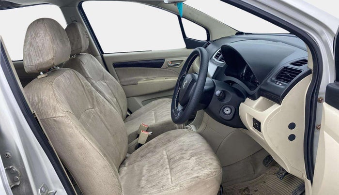 2014 Maruti Ertiga VXI CNG, CNG, Manual, 91,469 km, Right Side Front Door Cabin