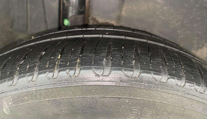 2014 Maruti Ertiga VXI CNG, CNG, Manual, 91,469 km, Right Rear Tyre Tread