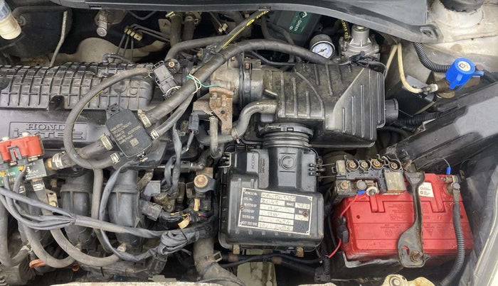 2013 Honda Amaze 1.2L I-VTEC S, CNG, Manual, 1,01,709 km, Engine View - Left