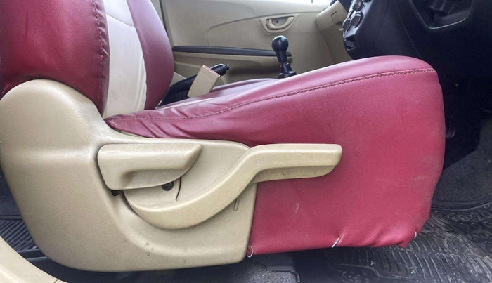 2013 Honda Amaze 1.2L I-VTEC S, CNG, Manual, 1,01,709 km, Driver Side Adjustment Panel