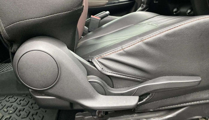 2023 Maruti FRONX ALPHA 1.0L TURBO 6 AT, Petrol, Automatic, 17,535 km, Driver Side Adjustment Panel