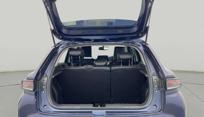 2023 Maruti FRONX ALPHA 1.0L TURBO 6 AT, Petrol, Automatic, 17,535 km, Boot Inside