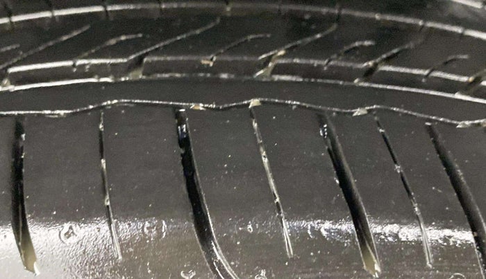 2023 Maruti FRONX ALPHA 1.0L TURBO 6 AT, Petrol, Automatic, 17,535 km, Left Rear Tyre Tread