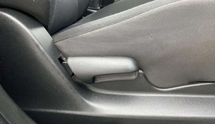 2021 Maruti Vitara Brezza LXI, Petrol, Manual, 1,14,247 km, Driver Side Adjustment Panel