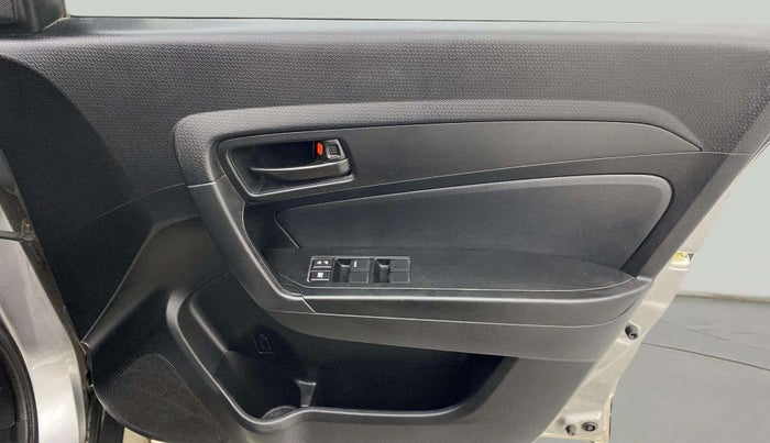 2021 Maruti Vitara Brezza LXI, Petrol, Manual, 1,14,247 km, Driver Side Door Panels Control
