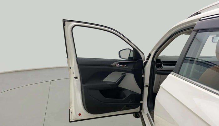 2023 Skoda KUSHAQ AMBITION 1.0L TSI MT, Petrol, Manual, 9,326 km, LHS Front Door