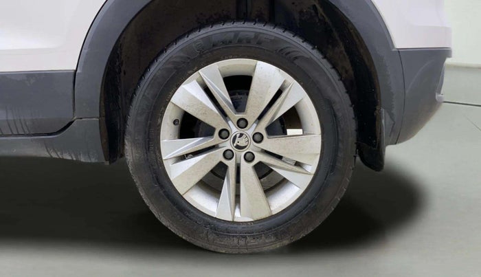 2023 Skoda KUSHAQ AMBITION 1.0L TSI MT, Petrol, Manual, 9,326 km, Left Rear Wheel