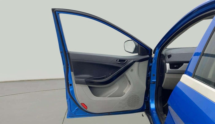 2018 Tata NEXON XM PETROL, CNG, Manual, 51,842 km, LHS Front Door