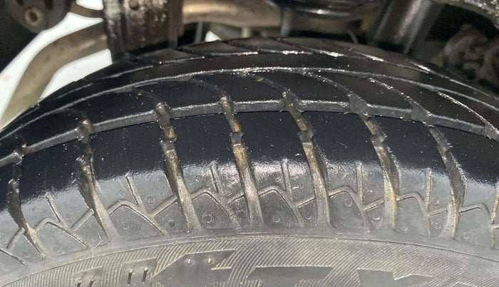 2013 Maruti Alto 800 LXI, Petrol, Manual, 66,371 km, Right Rear Tyre Tread