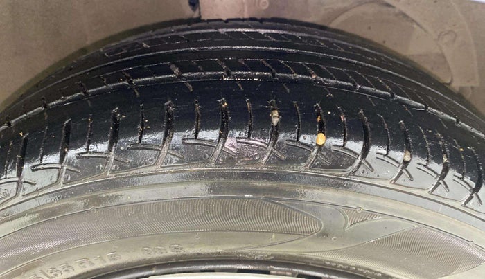 2018 Maruti Baleno DELTA PETROL 1.2, Petrol, Manual, 32,916 km, Right Front Tyre Tread