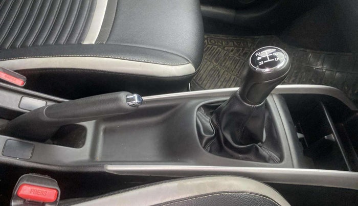 2018 Maruti Baleno DELTA PETROL 1.2, Petrol, Manual, 32,916 km, Gear Lever