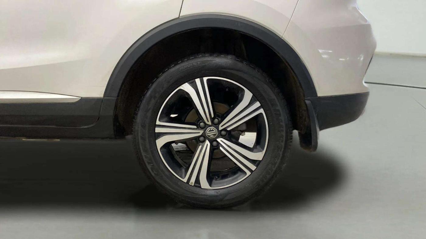 2022 MG ASTOR SHARP 1.5 MT, Petrol, Manual, 70,232 km, Left Rear Wheel