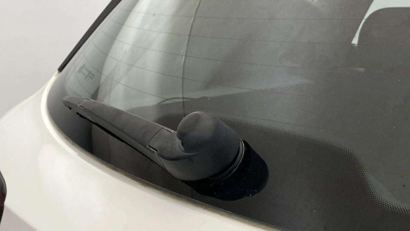 2022 MG ASTOR SHARP 1.5 MT, Petrol, Manual, 70,232 km, Rear Wiper