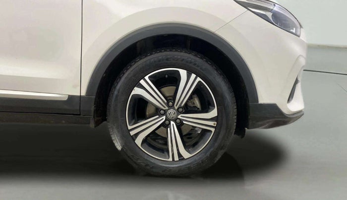 2022 MG ASTOR SHARP 1.5 MT, Petrol, Manual, 70,191 km, Right Front Wheel