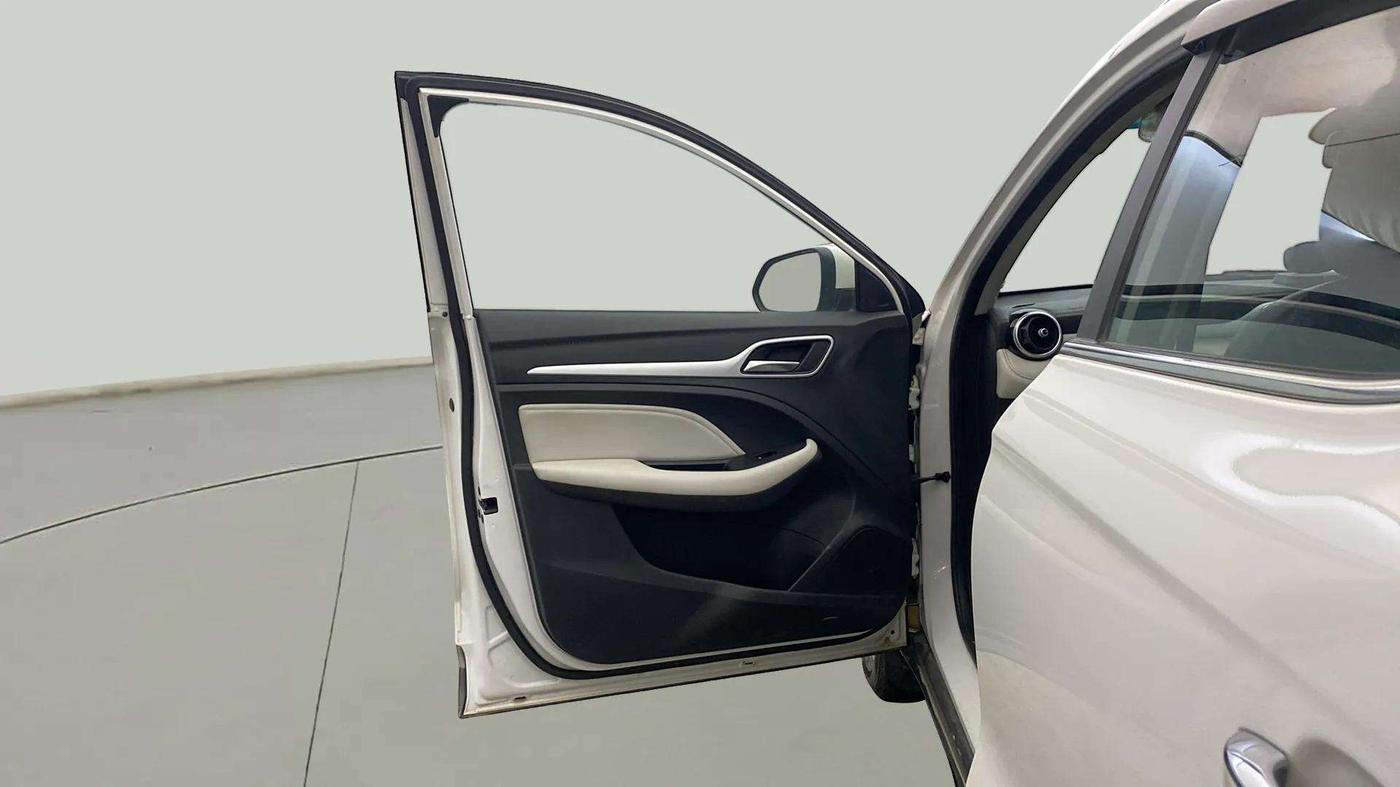 2022 MG ASTOR SHARP 1.5 MT, Petrol, Manual, 70,232 km, LHS Front Door