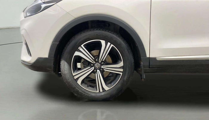 2022 MG ASTOR SHARP 1.5 MT, Petrol, Manual, 70,191 km, Left Front Wheel