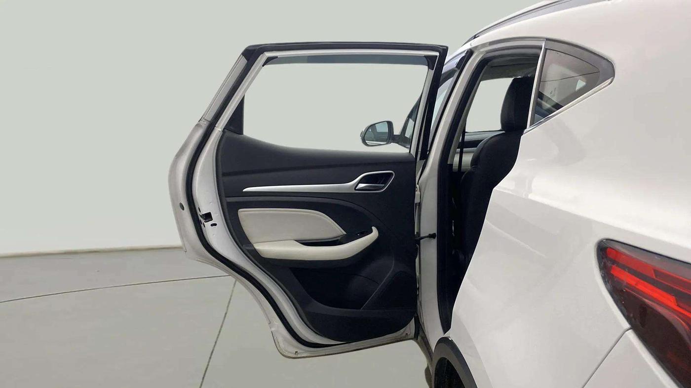 2022 MG ASTOR SHARP 1.5 MT, Petrol, Manual, 70,232 km, LHS Rear Door