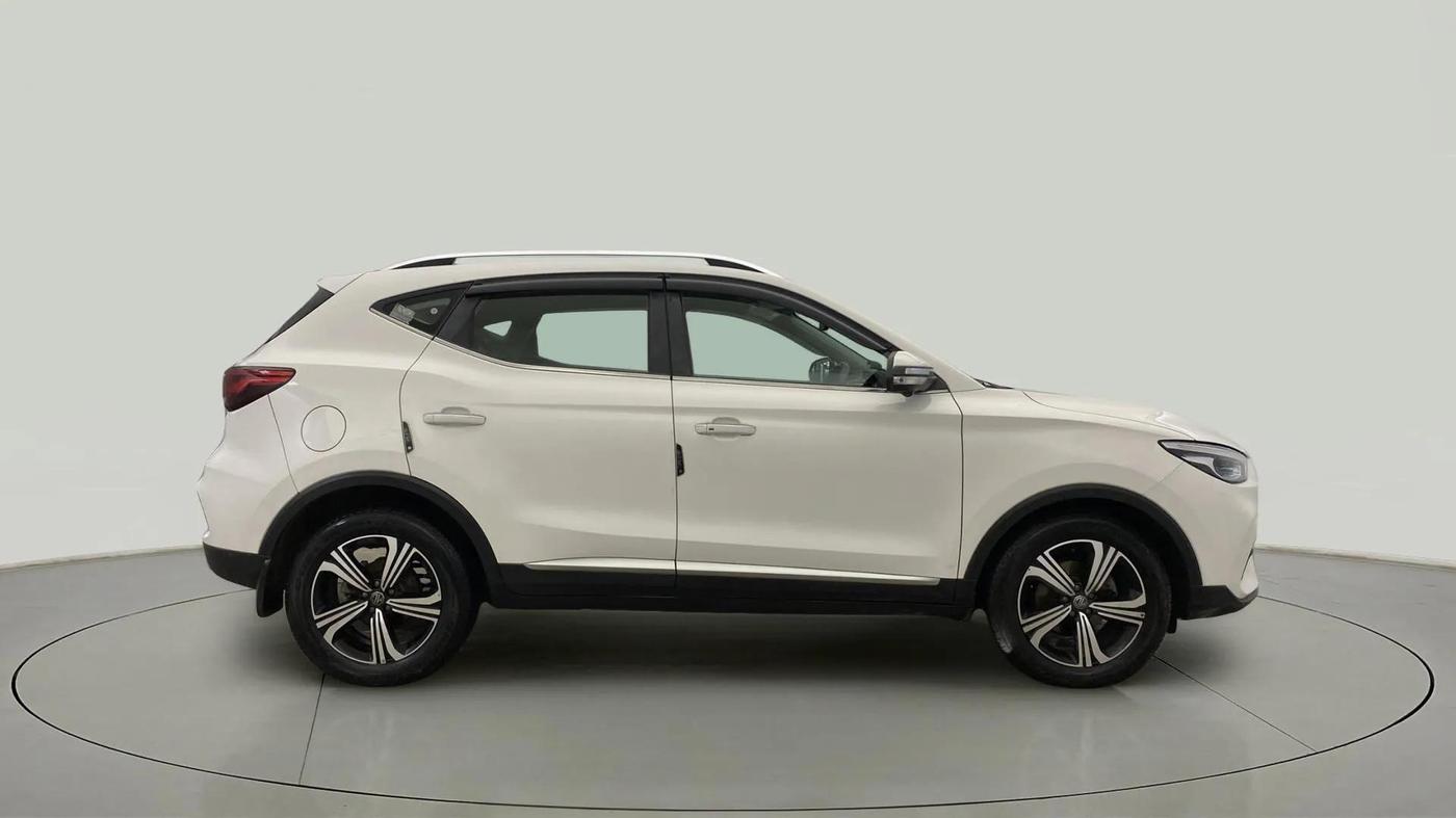 2022 MG ASTOR SHARP 1.5 MT, Petrol, Manual, 70,232 km, Right Side View