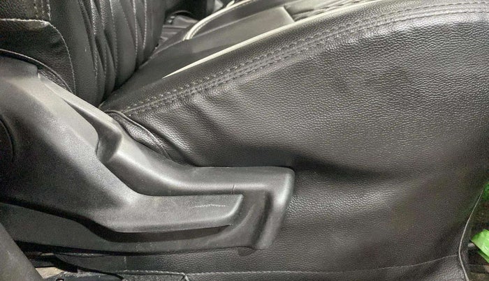 2022 Maruti Celerio VXI, Petrol, Manual, 50,632 km, Driver Side Adjustment Panel