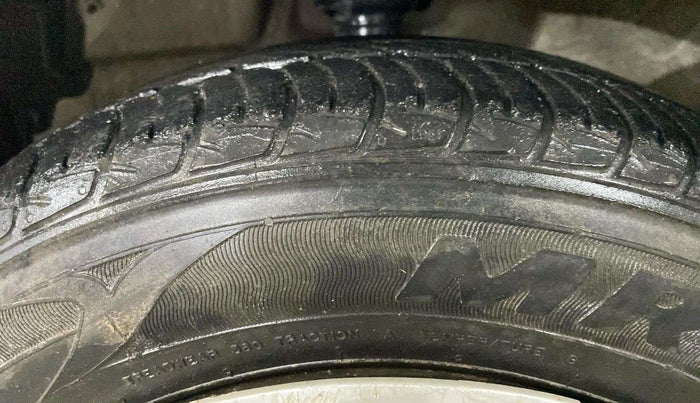 2017 Maruti Celerio VXI CNG, CNG, Manual, 43,323 km, Left Front Tyre Tread