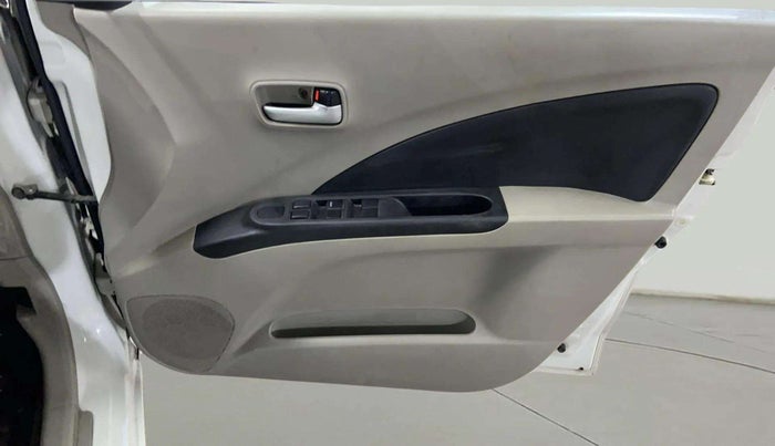 2017 Maruti Celerio VXI CNG, CNG, Manual, 43,323 km, Driver Side Door Panels Control