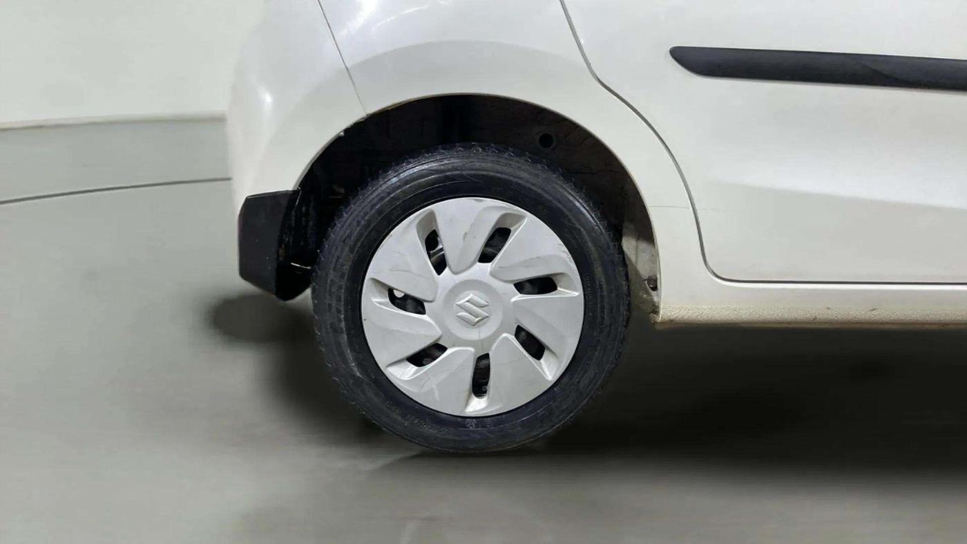 2017 Maruti Celerio VXI CNG, CNG, Manual, 43,323 km, Right Rear Wheel