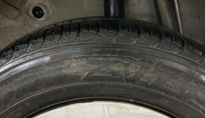 2017 Maruti Celerio VXI CNG, CNG, Manual, 43,323 km, Left Rear Tyre Tread