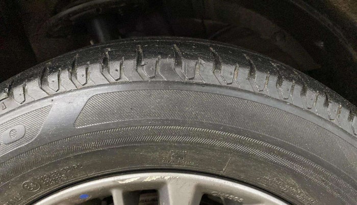 2019 Maruti Ertiga ZXI AT SHVS, Petrol, Automatic, 65,930 km, Right Front Tyre Tread