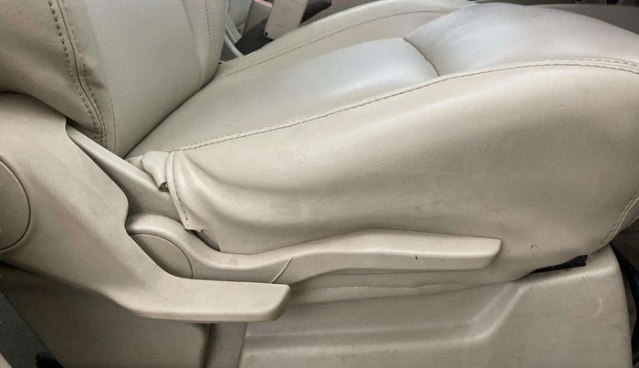 2019 Maruti Ertiga ZXI AT SHVS, Petrol, Automatic, 65,930 km, Driver Side Adjustment Panel