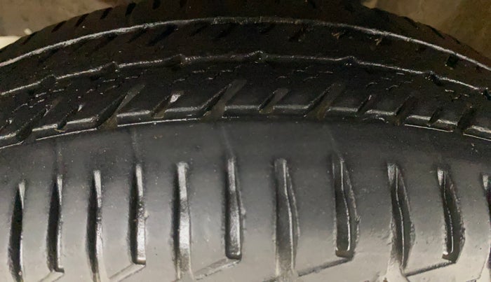 2018 Maruti Wagon R 1.0 VXI, Petrol, Manual, 50,824 km, Left Front Tyre Tread